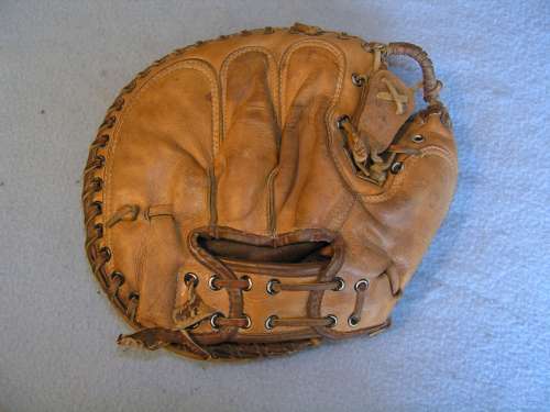 Charlie Silvera Wilson A2554 Back Doug